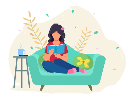 Joven mujer leyendo un libro en un sofá.